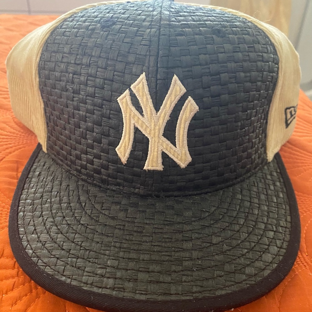 New Era straw and corduroy NYY Hat, Rare